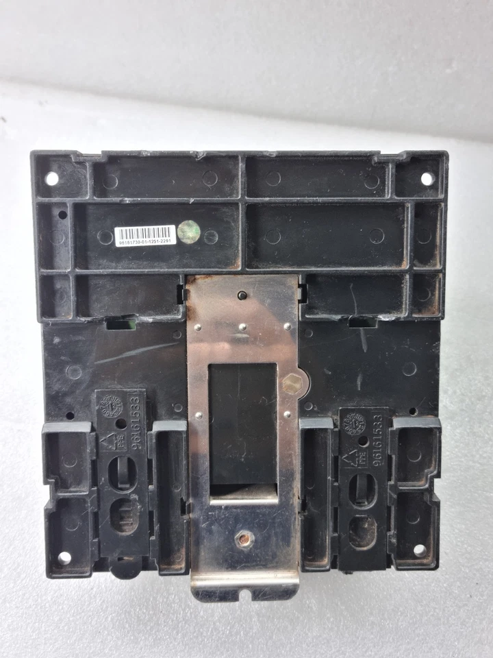 GRUNDFOS IO 351B I/O MODULE 100-240 VAC 50/60 Hz 9W 96161730-V01